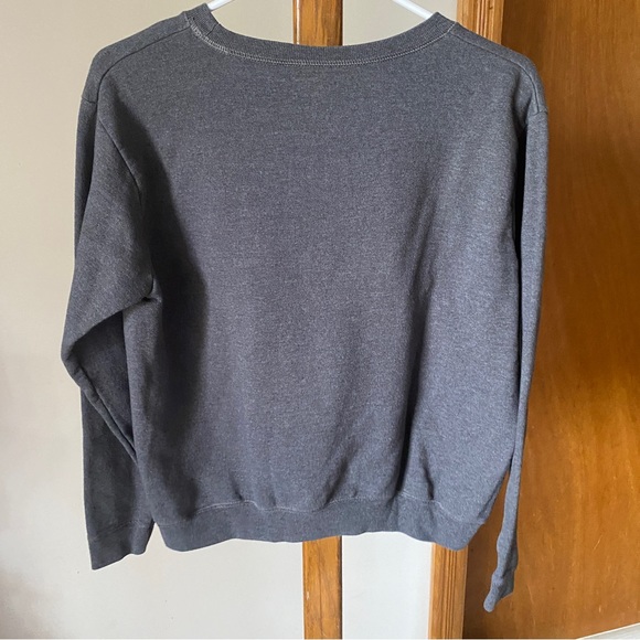 Classic Hanes Grey Crewneck Sweater - Picture 3 of 3
